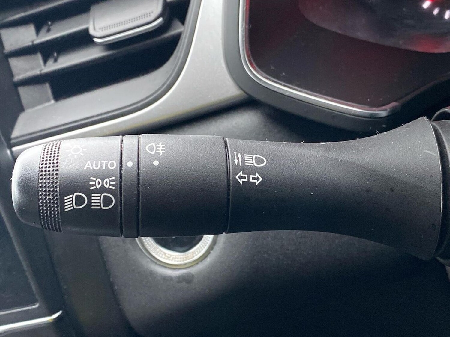 Used Renault Captur 2021 for sale - 77488375: Photo 28