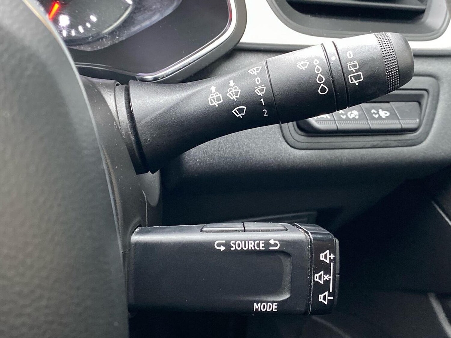 Used Renault Captur 2021 for sale - 77488375: Photo 29