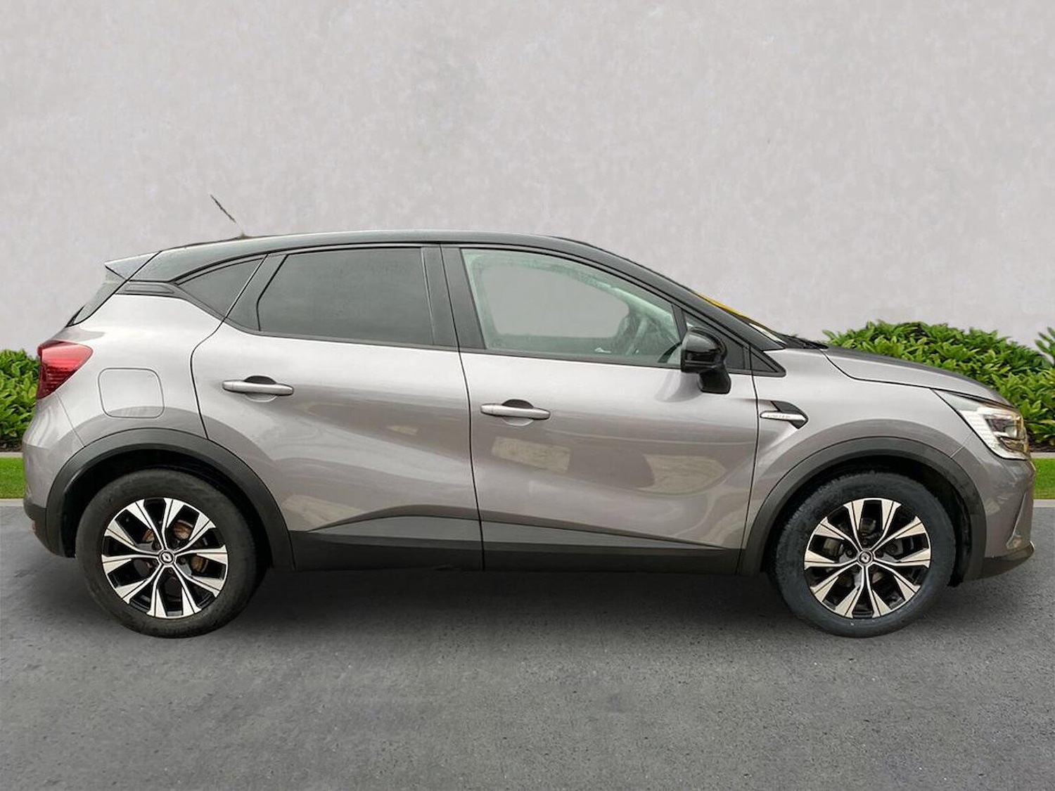 Used Renault Captur 2021 for sale - 77488375: Photo 3