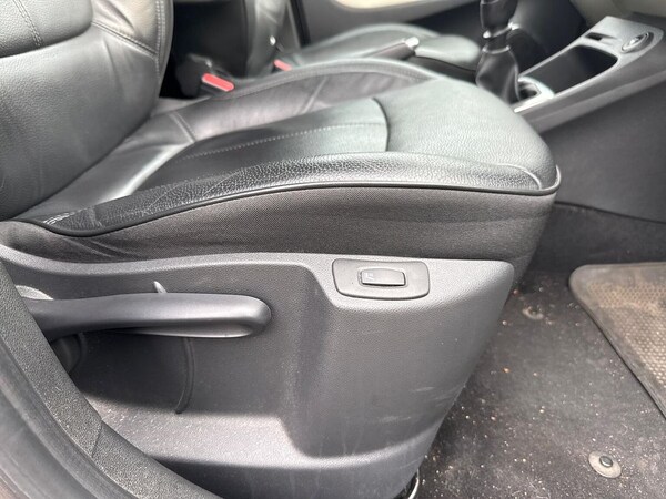 Used Renault Captur 2019 for sale - 76313863: Photo 29