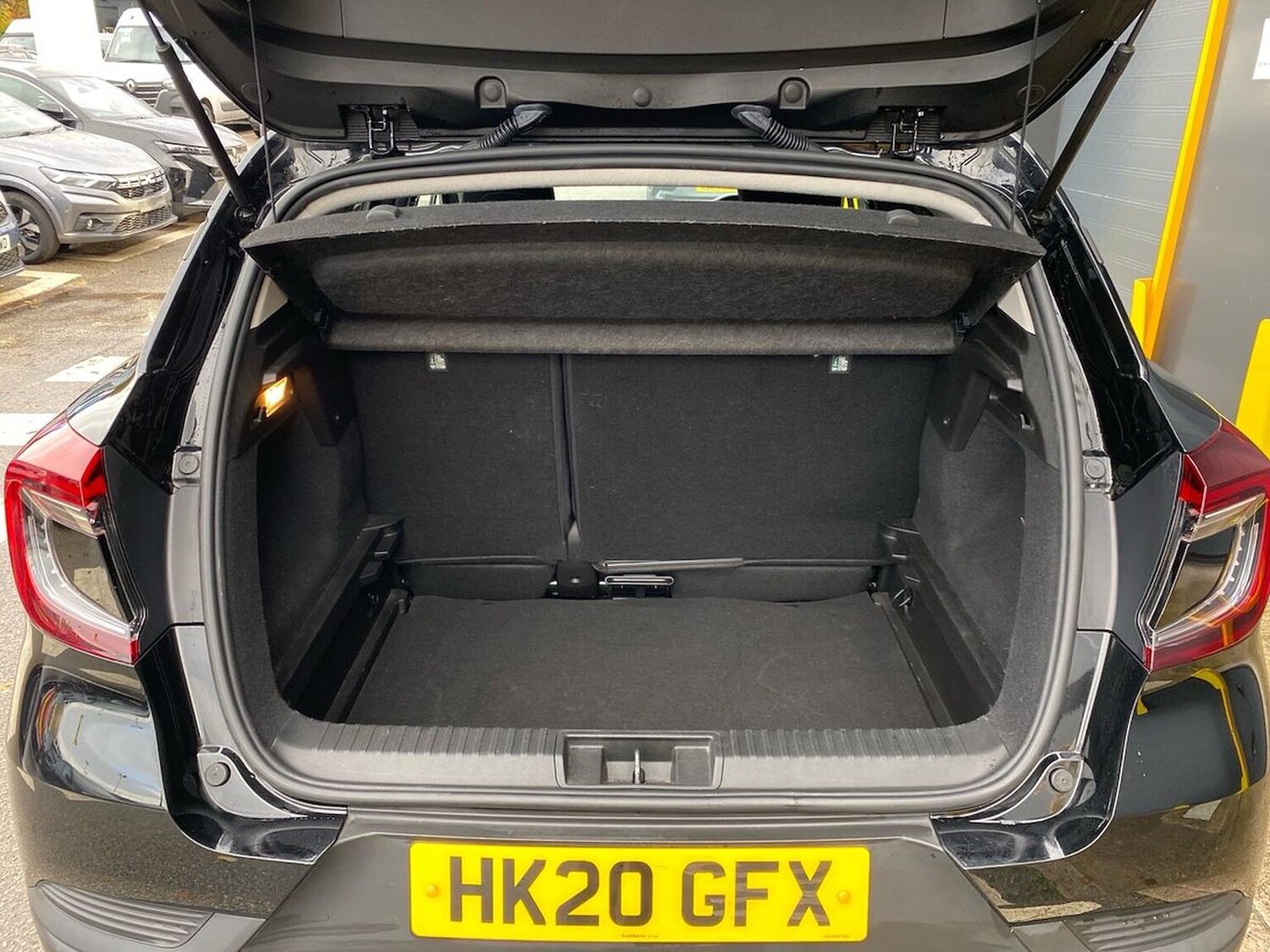 Used Renault Captur 2020 for sale - 76477231: Photo 17