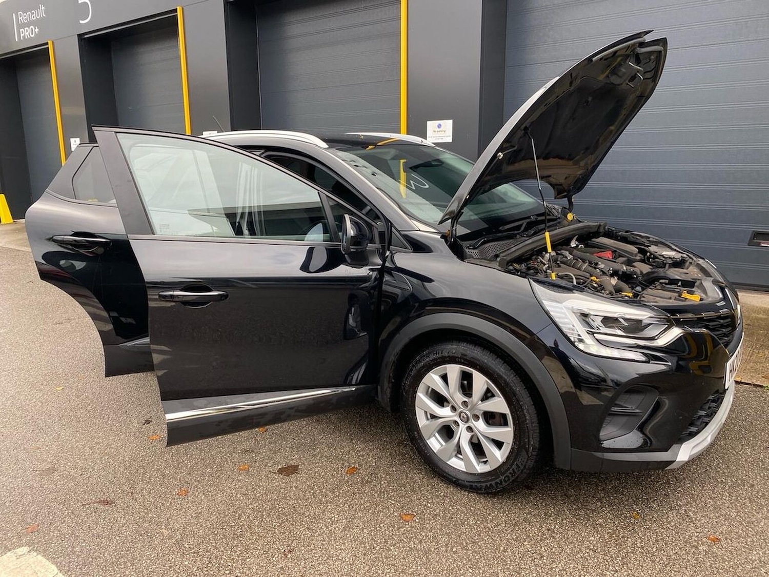 Used Renault Captur 2020 for sale - 76477231: Photo 40