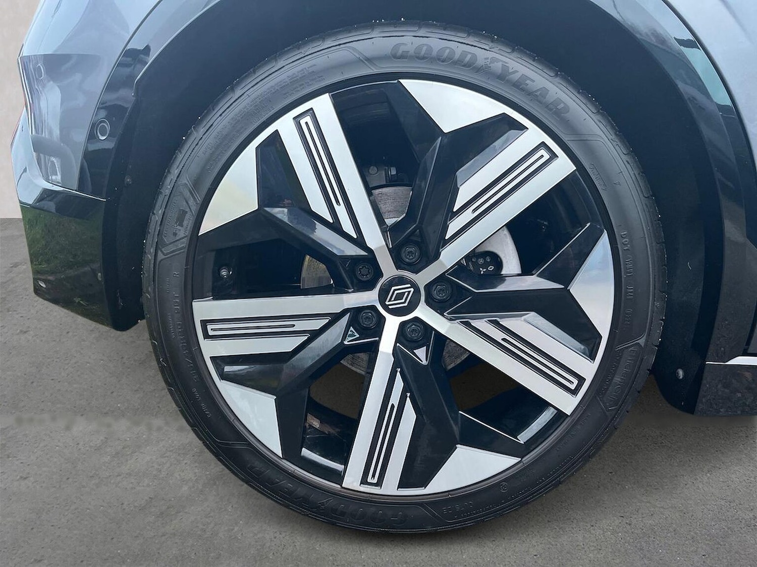 Used Renault Megane E Tech 2024 for sale - 76974588: Photo 6