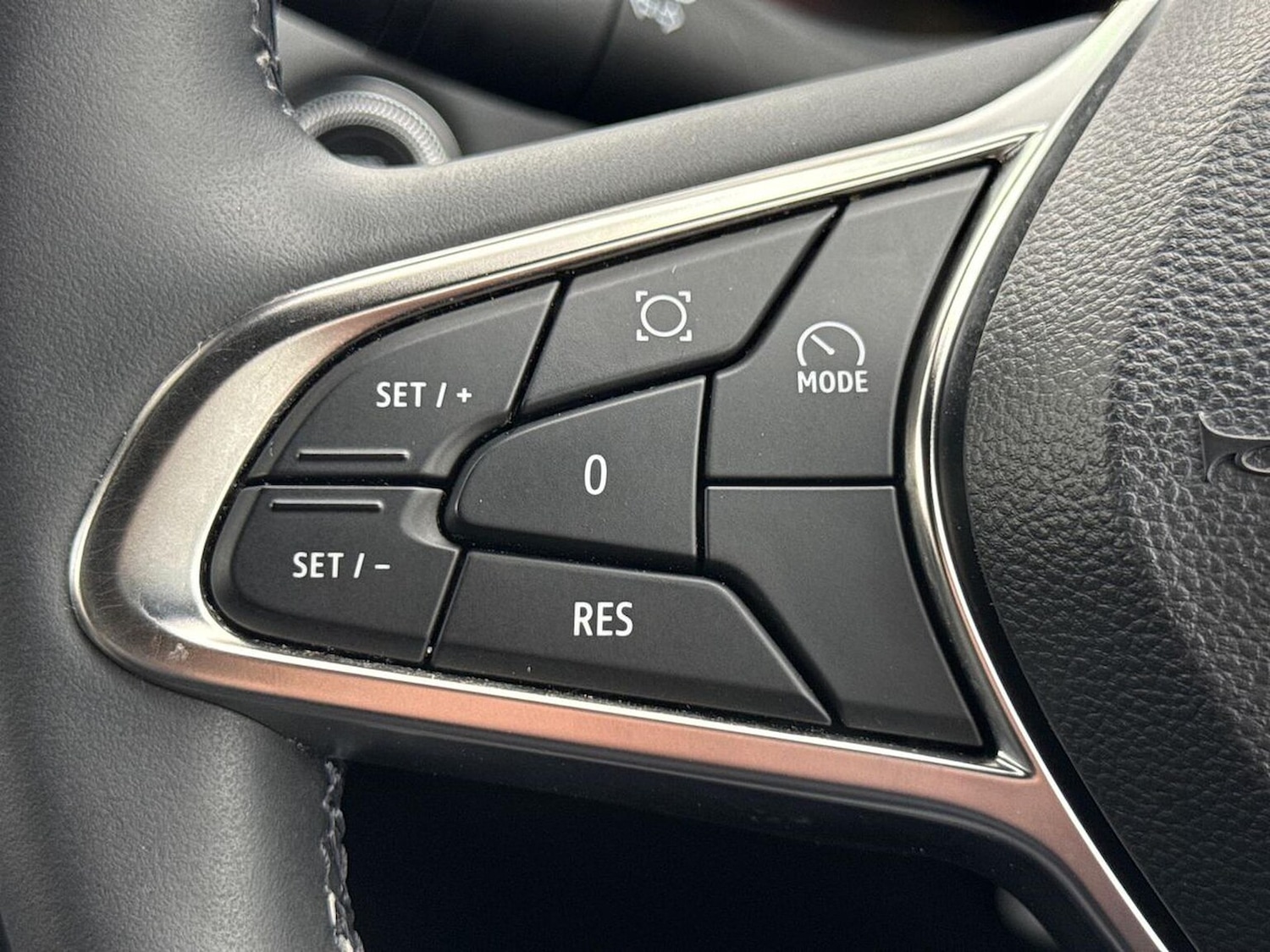 Used Renault Captur 2024 for sale - 76969959: Photo 27