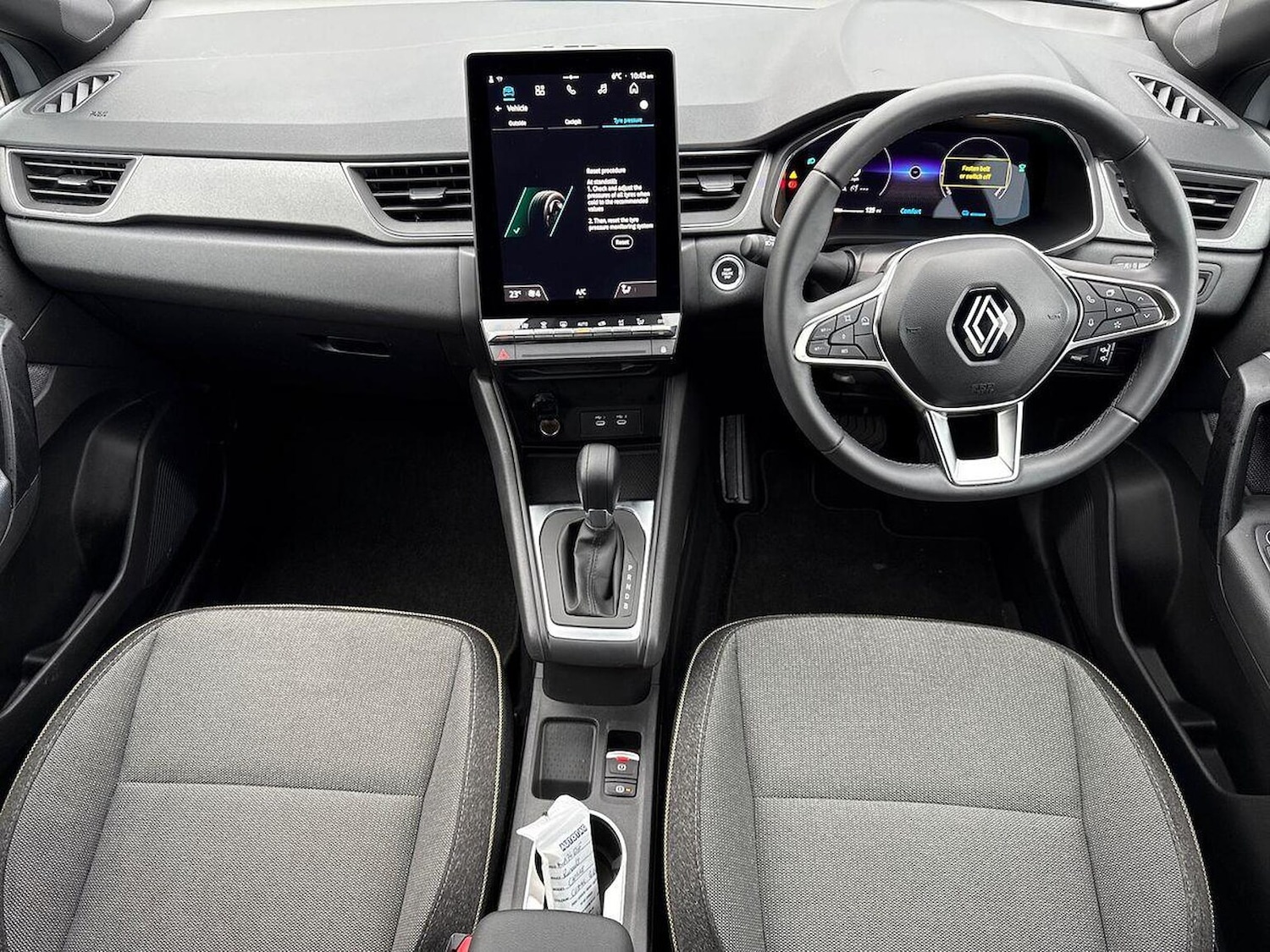 Used Renault Captur 2024 for sale - 76969959: Photo 8