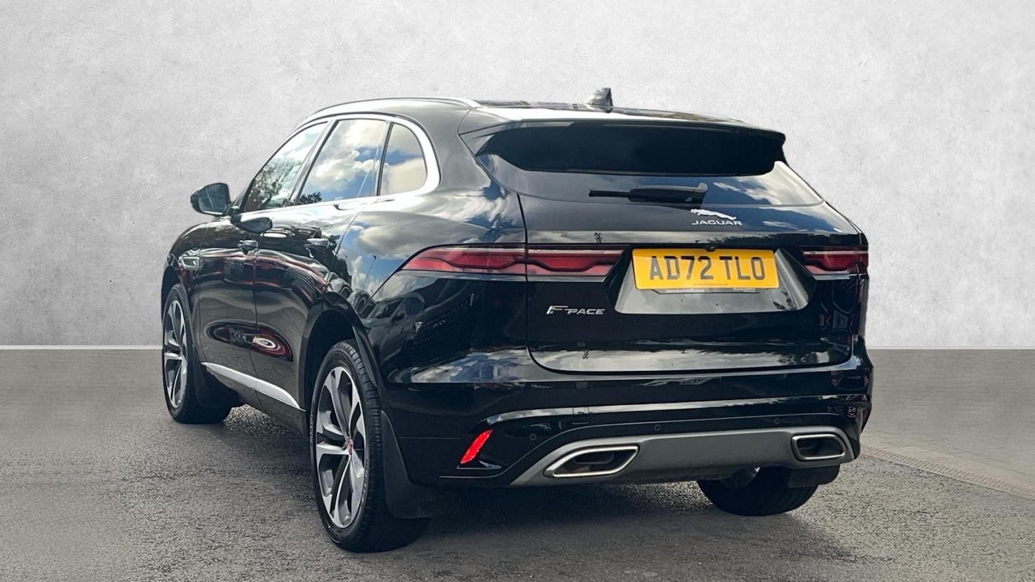 Used Jaguar F-Pace 2022 for sale - 77452920: Photo 2