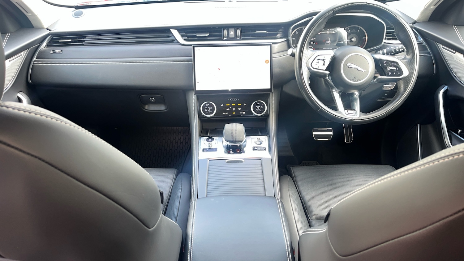 Used Jaguar F-Pace 2022 for sale - 77452920: Photo 9