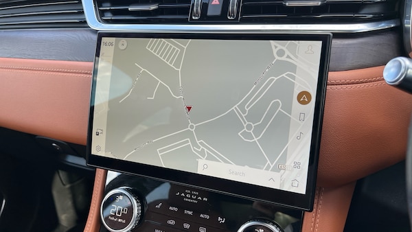 Used Jaguar F-Pace 2022 for sale - 76281277: Photo 11