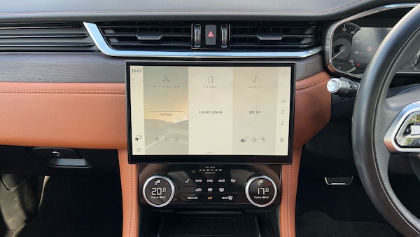 Used Jaguar F-Pace 2022 for sale - 76281277: Photo 14