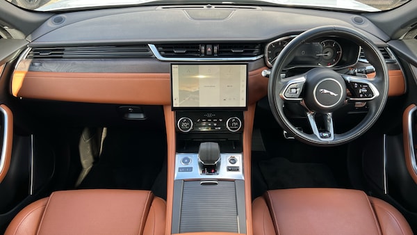 Used Jaguar F-Pace 2022 for sale - 76281277: Photo 9