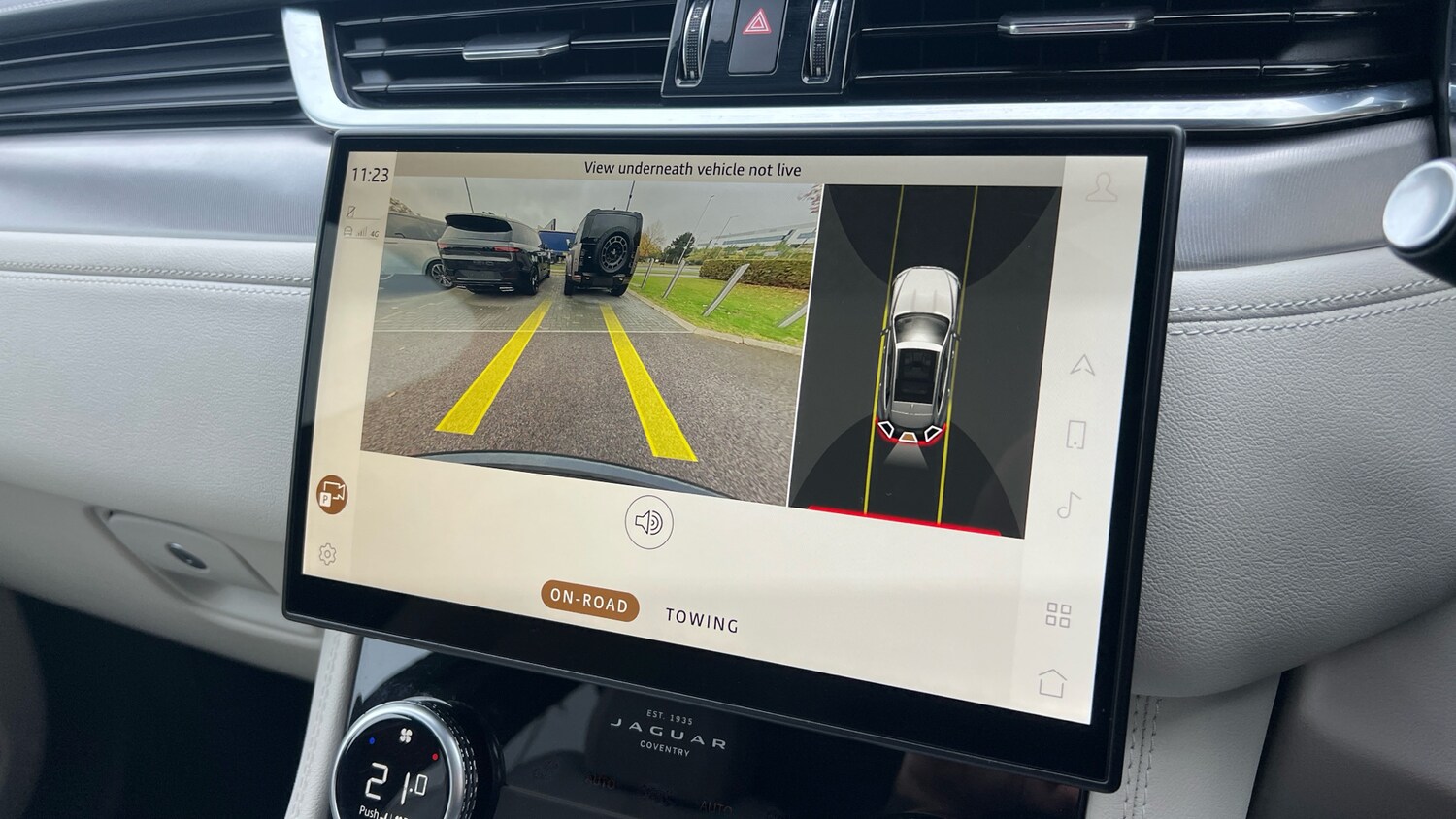 Used Jaguar F-Pace 2023 for sale - 76057657: Photo 12