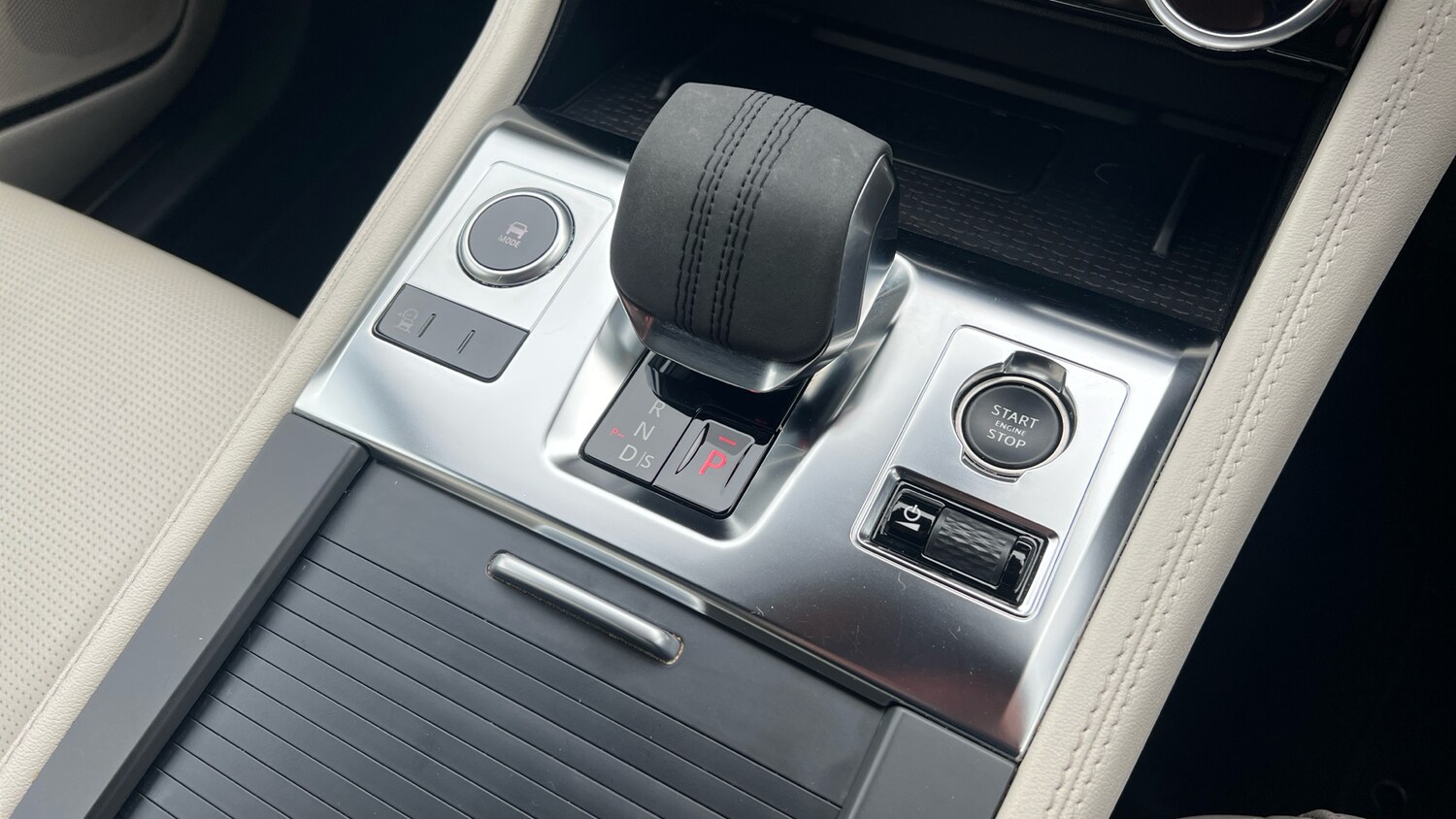 Used Jaguar F-Pace 2023 for sale - 76057657: Photo 13