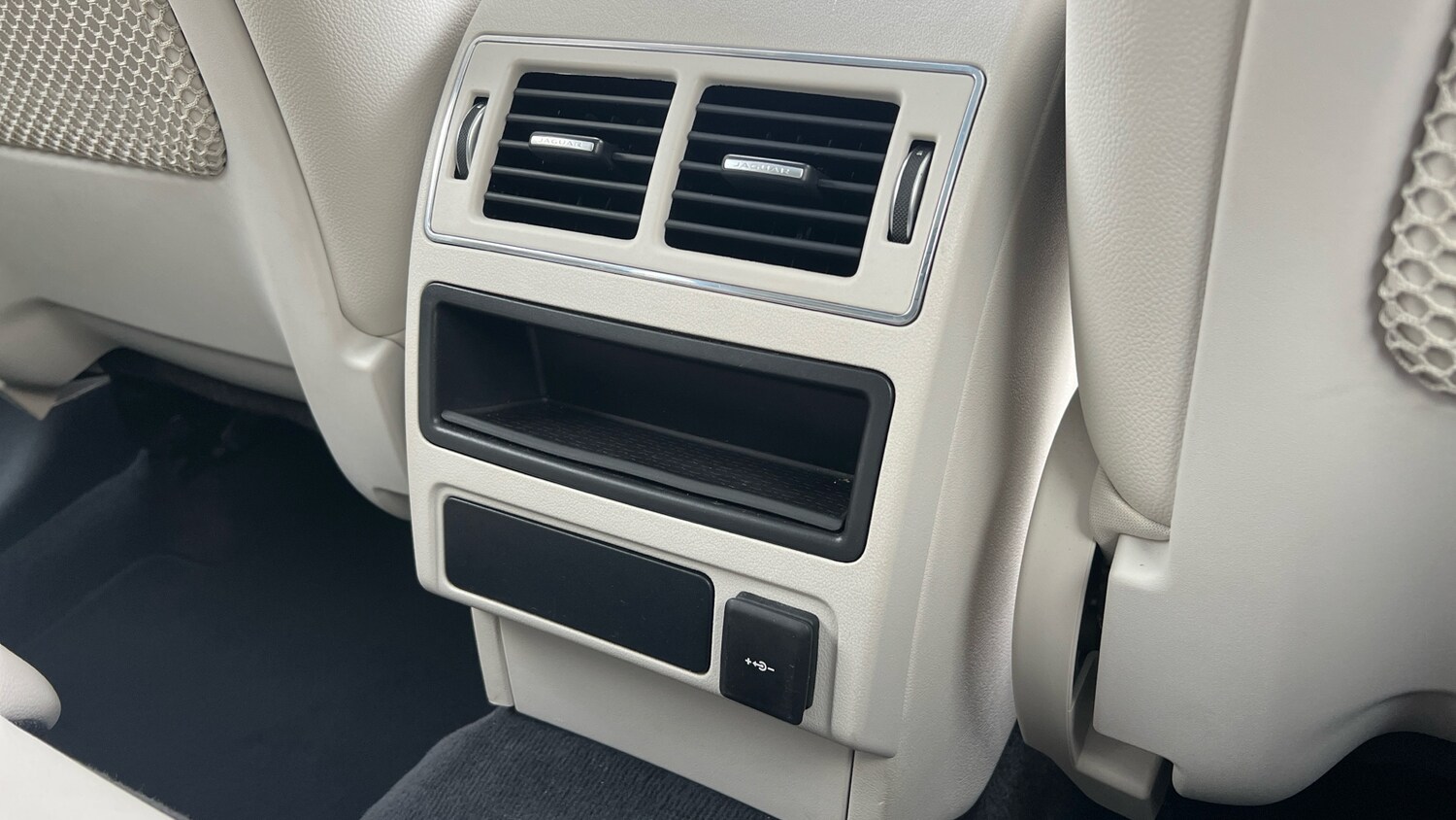 Used Jaguar F-Pace 2023 for sale - 76057657: Photo 18