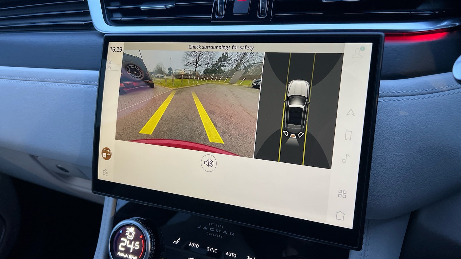 Used Jaguar F-Pace 2024 for sale - 77668276: Photo 12