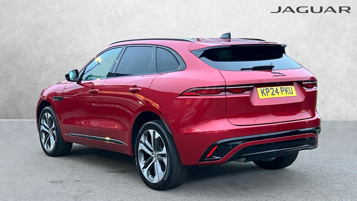 Used Jaguar F-Pace 2024 for sale - 77668276: Photo 2