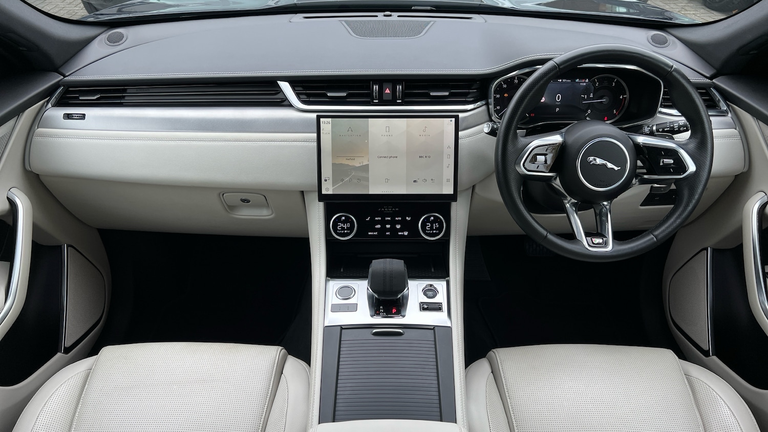 Used Jaguar F-Pace 2022 for sale - 76257888: Photo 9