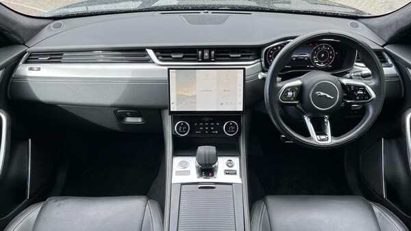 Used Jaguar F-Pace 2022 for sale - 76134370: Photo 9