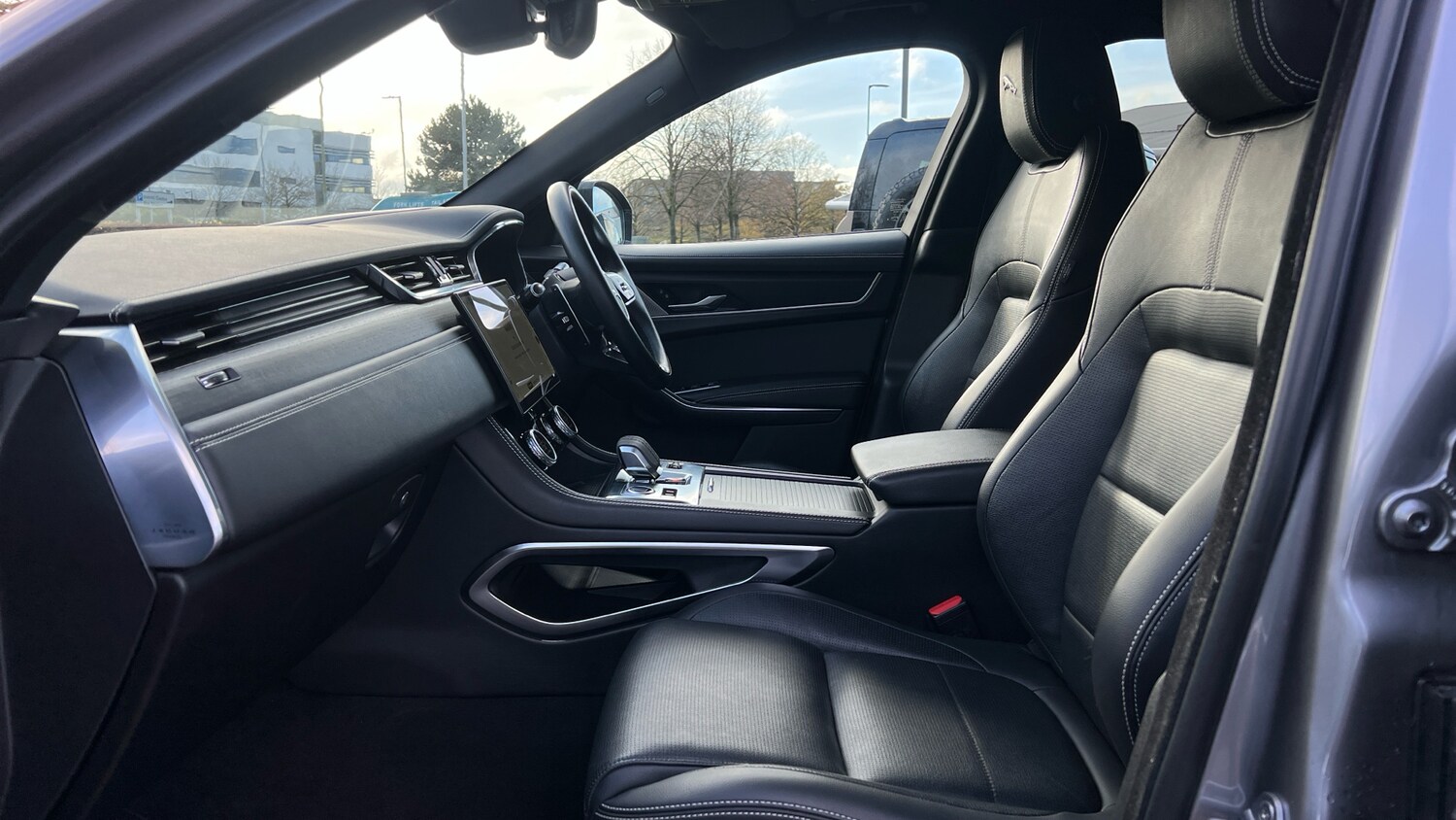 Used Jaguar F-Pace 2022 for sale - 76627624: Photo 3