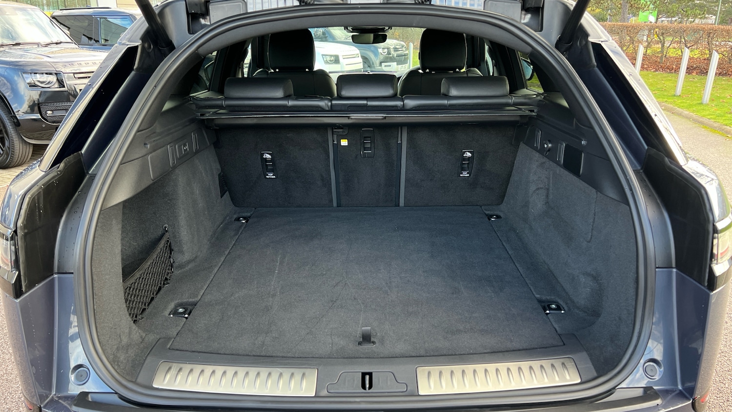 Used Land Rover Range Rover Velar 2023 for sale - 76387061: Photo 10