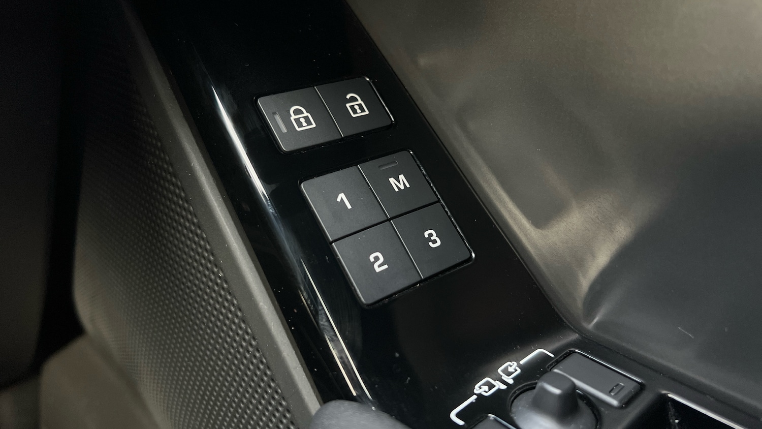 Used Land Rover Range Rover Velar 2023 for sale - 76387061: Photo 24