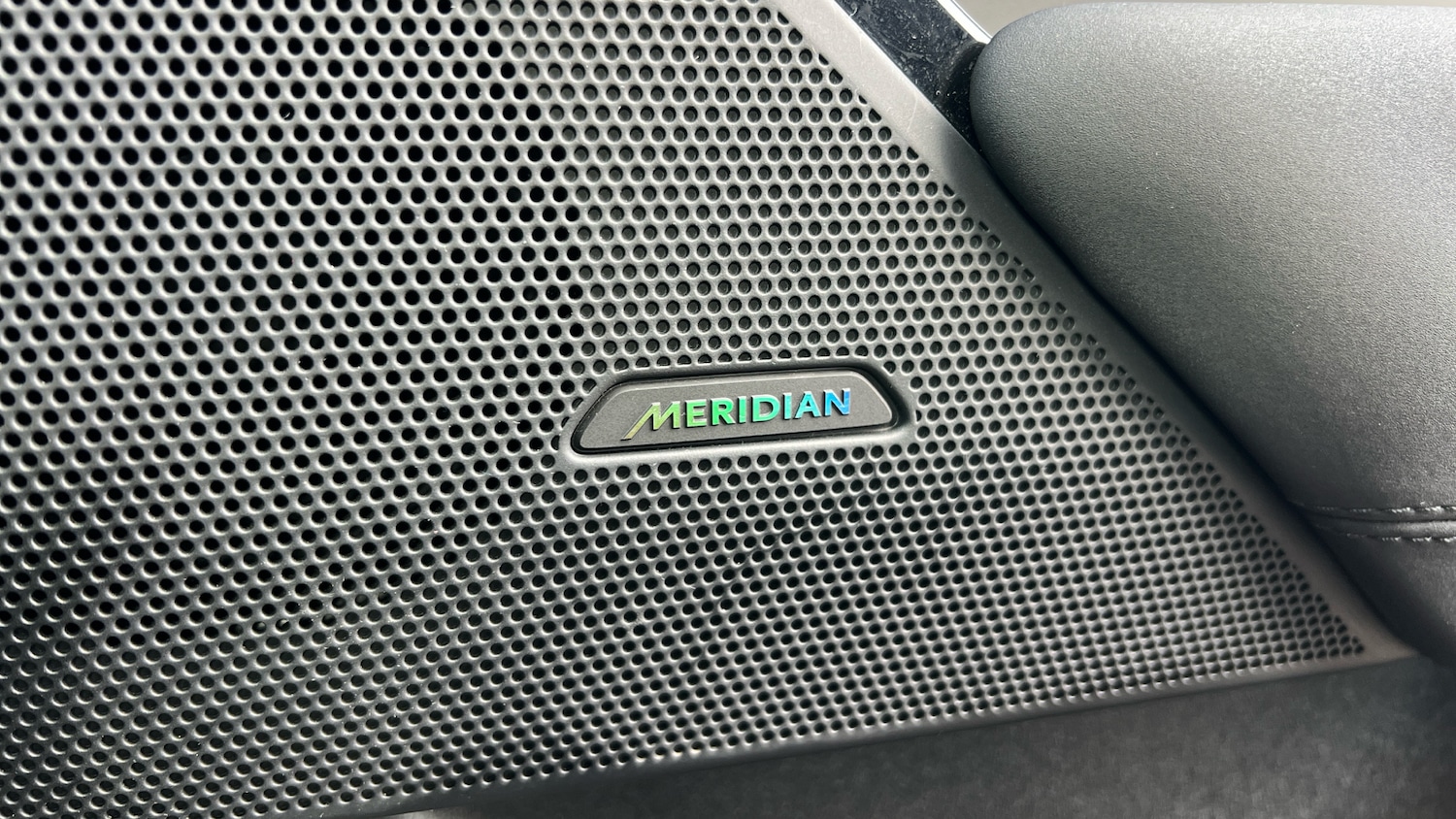 Used Land Rover Range Rover Velar 2023 for sale - 76387061: Photo 25