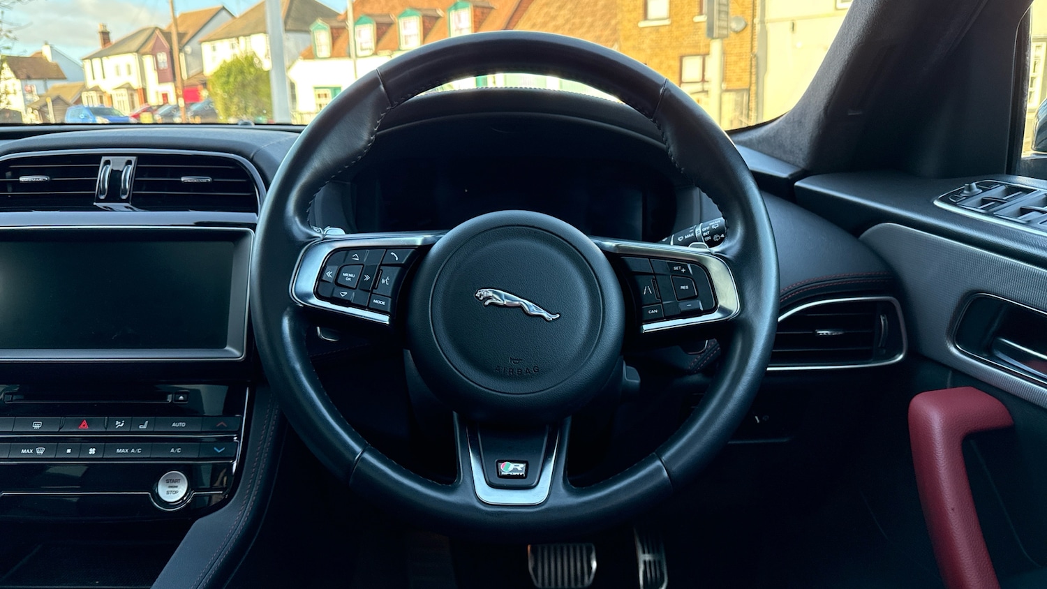 Used Jaguar F-Pace for sale - 76770162: Photo 15