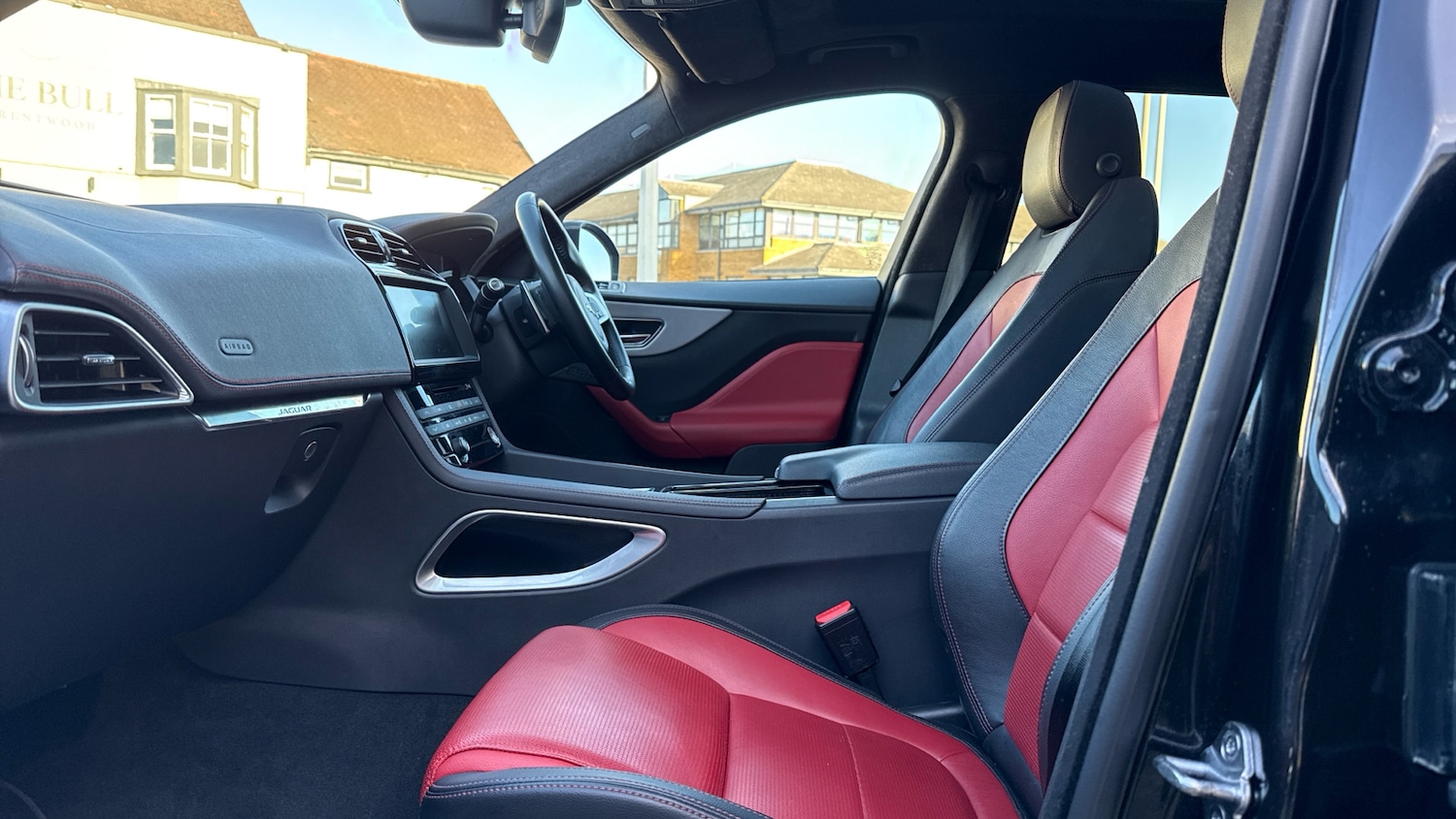 Used Jaguar F-Pace for sale - 76770162: Photo 3