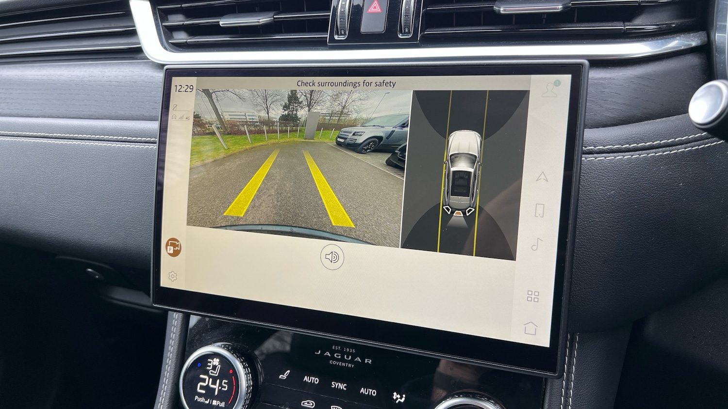 Used Jaguar F-Pace 2022 for sale - 77548089: Photo 12