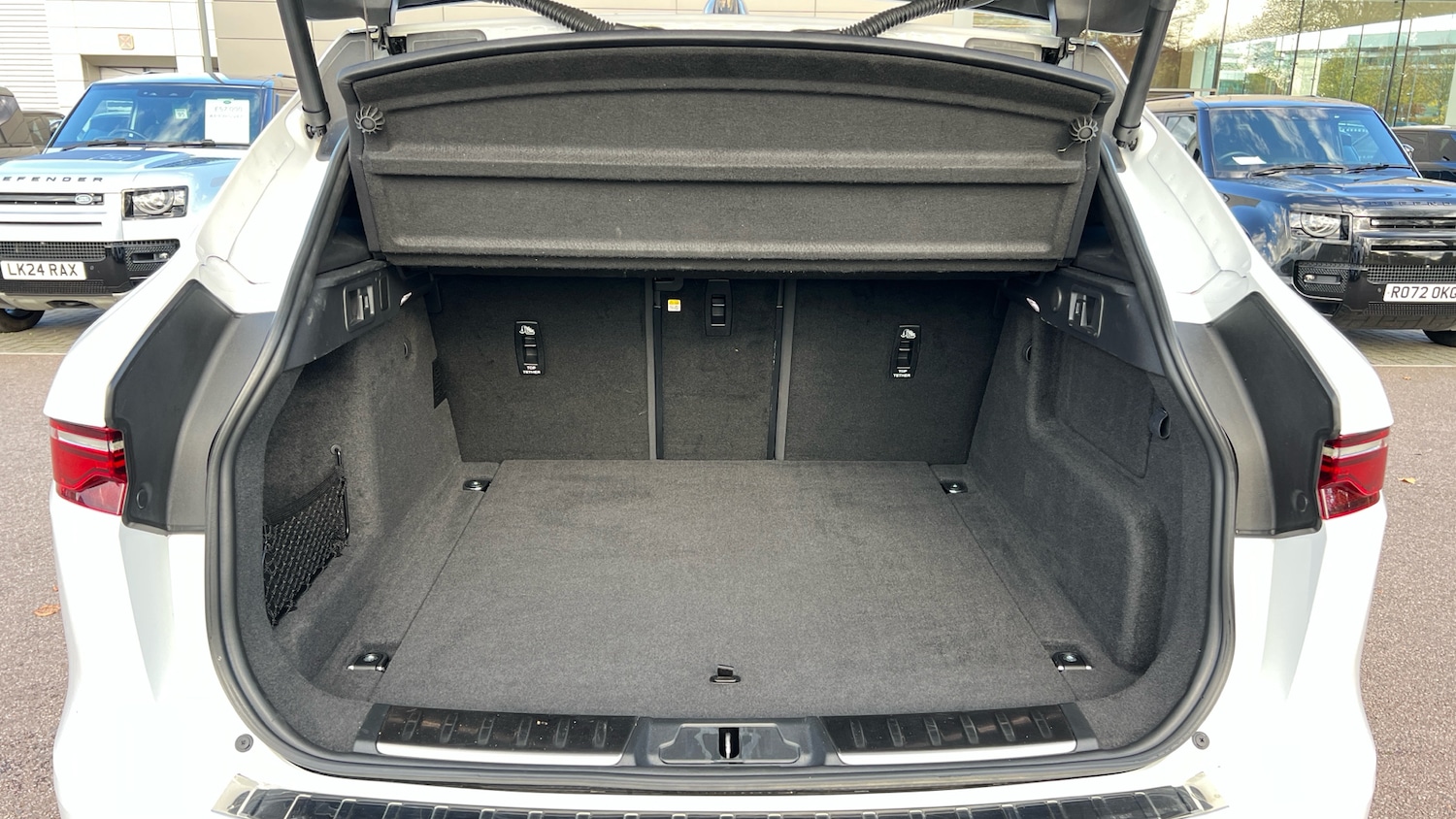 Used Jaguar F-Pace 2022 for sale - 76257917: Photo 10