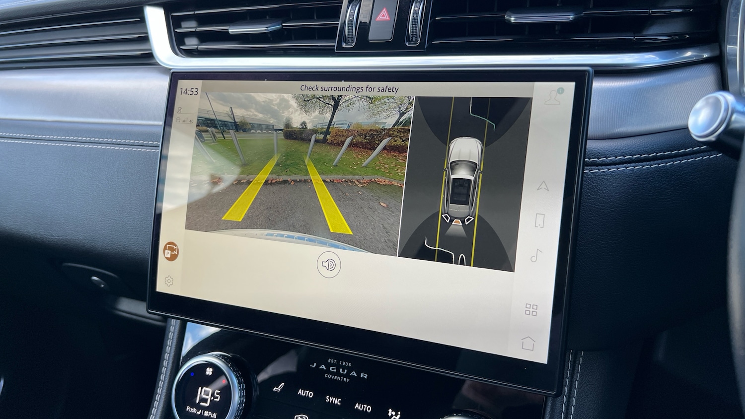 Used Jaguar F-Pace 2022 for sale - 76257917: Photo 12