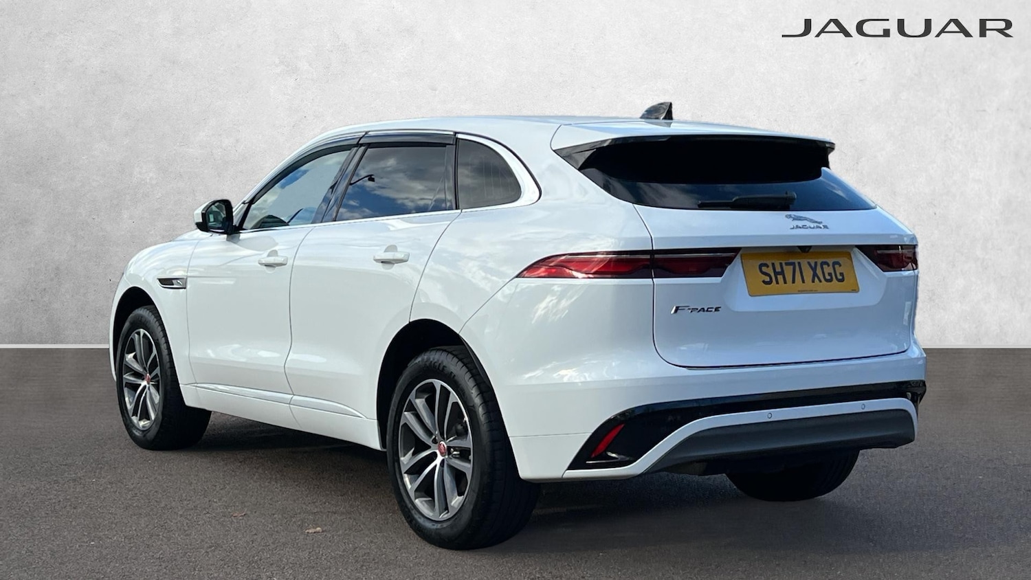 Used Jaguar F-Pace 2022 for sale - 76257917: Photo 2