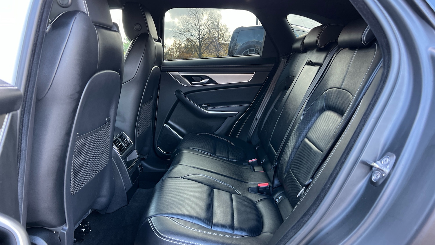 Used Jaguar F-Pace 2022 for sale - 76257917: Photo 4