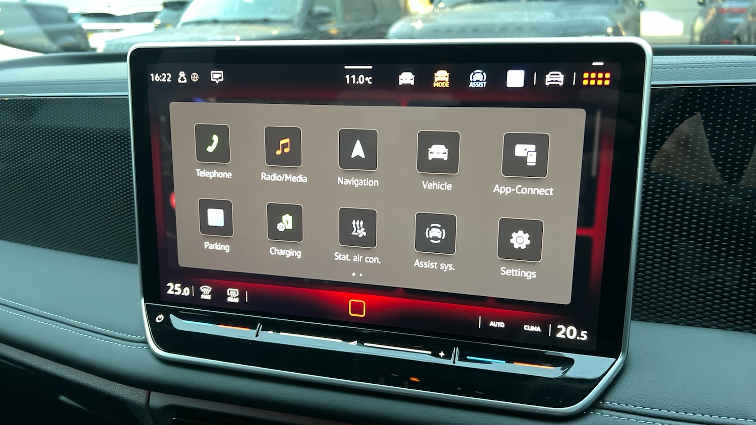 Used Volkswagen Tiguan 2024 for sale - 76570943: Photo 16