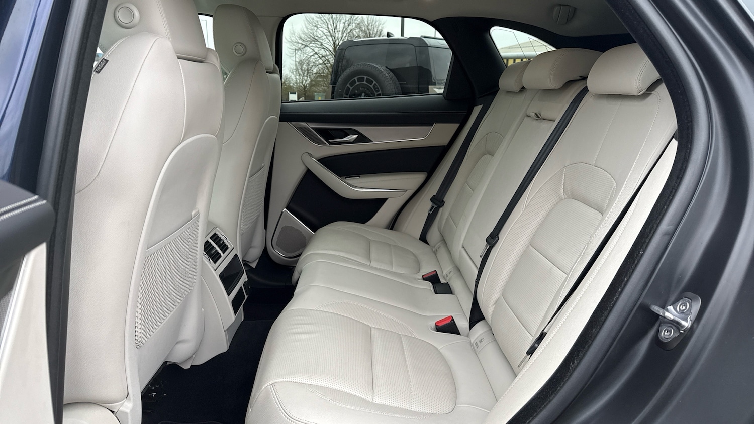 Used Jaguar F-Pace 2022 for sale - 77610418: Photo 4