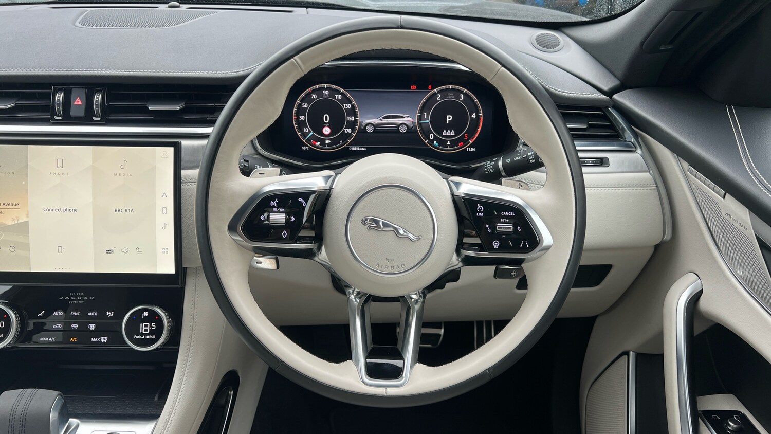 Used Jaguar F-Pace 2023 for sale - 76057650: Photo 15