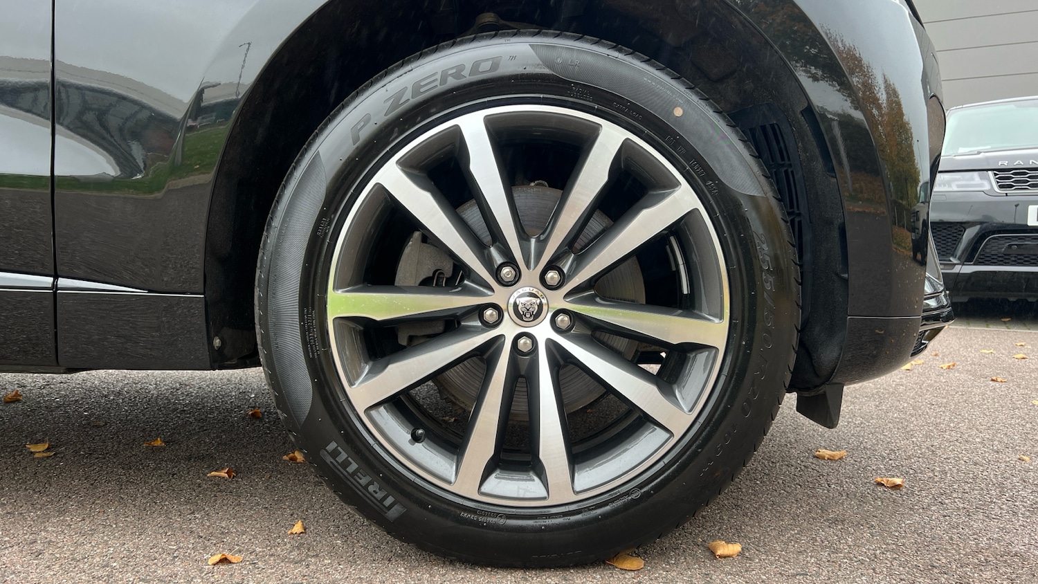 Used Jaguar F-Pace 2023 for sale - 76057650: Photo 8