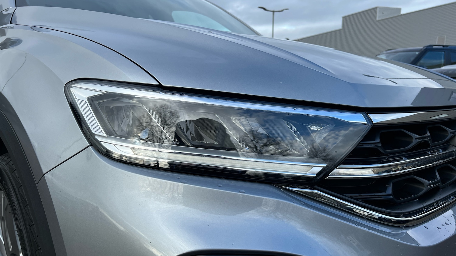 Used Volkswagen T-Roc 2022 for sale - 76784855: Photo 10