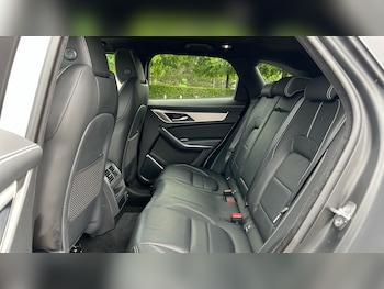 Used Jaguar F-Pace 2021 for sale - 78841321: Photo