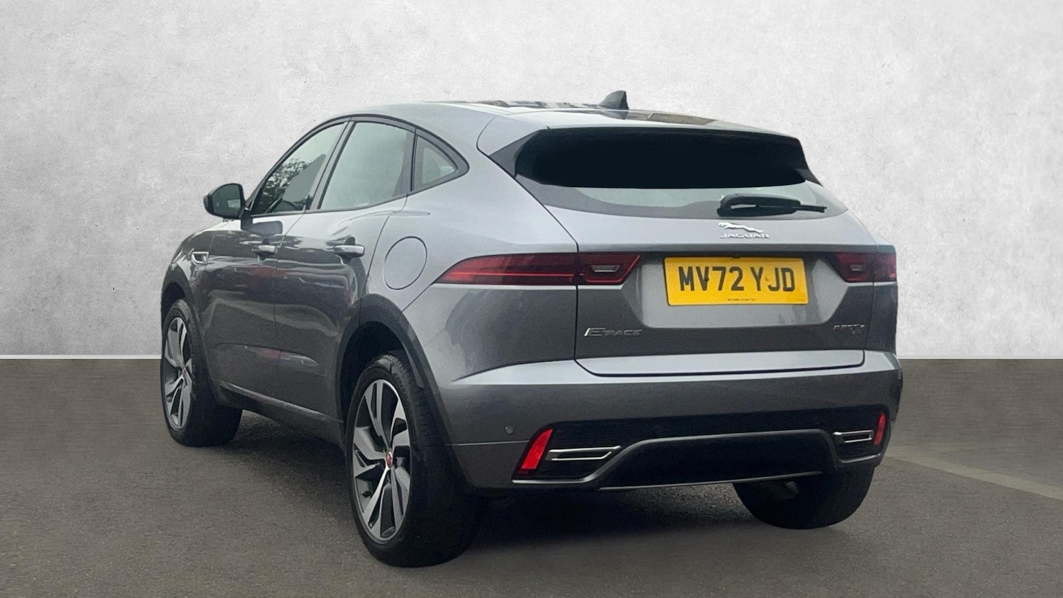 Used Jaguar E-Pace 2023 for sale - 76699565: Photo 2