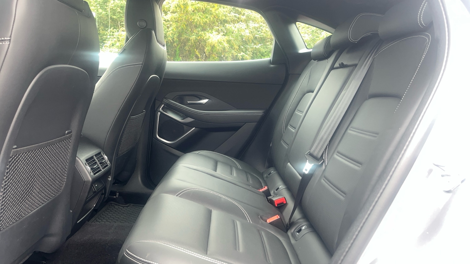 Used Jaguar E-Pace 2023 for sale - 76699565: Photo 4