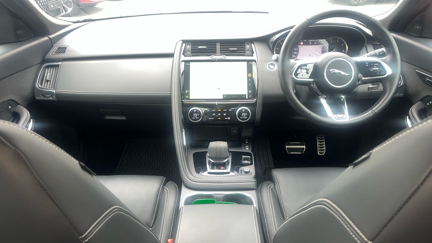 Used Jaguar E-Pace 2023 for sale - 76699565: Photo 9