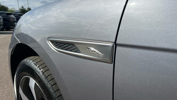 Used Jaguar F-Pace 2023 for sale - 75361819: Photo 20