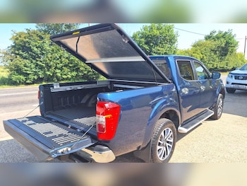 Used Nissan Navara 2016 for sale - 75124319: Photo