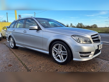 Used Mercedes-Benz C Class 2014 for sale - 76836995: Photo