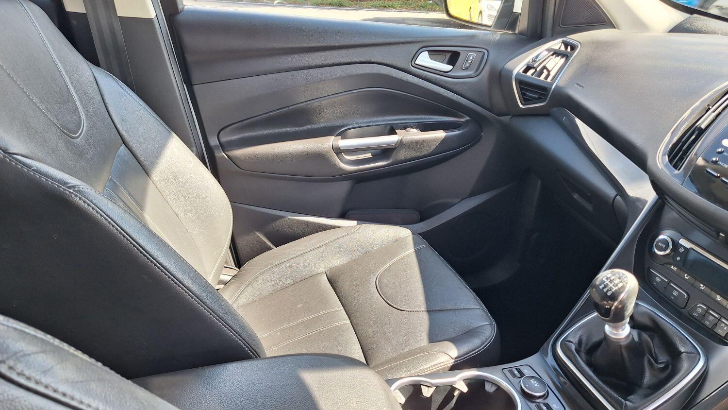 Used Ford Kuga 2015 for sale - 76794054: Photo 12