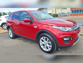 Used Land Rover Discovery Sport 2016 for sale - 78621022: Photo
