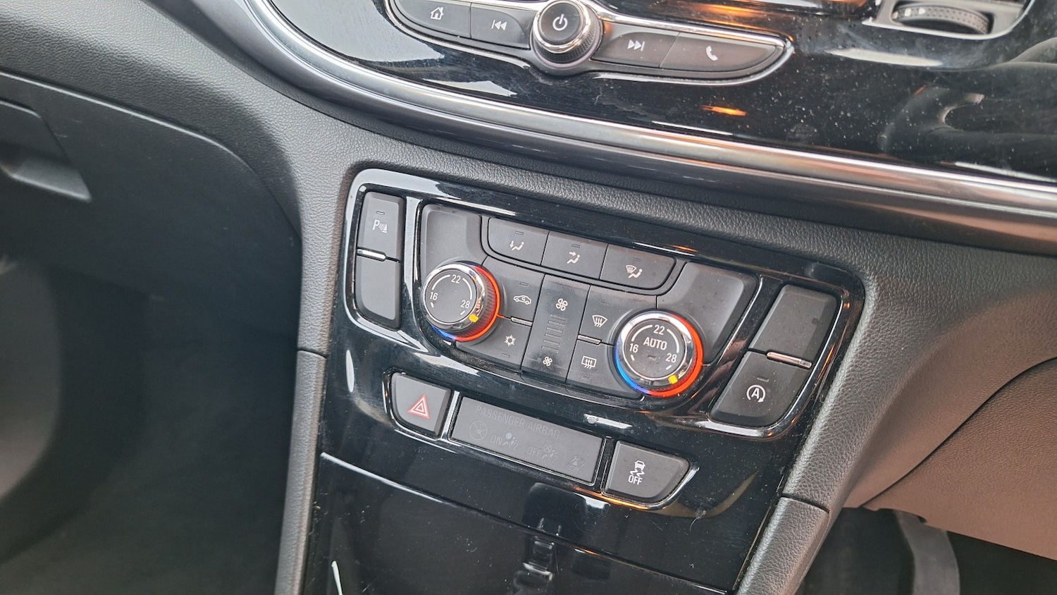 Used Vauxhall Mokka X 2018 for sale - 77173219: Photo 11