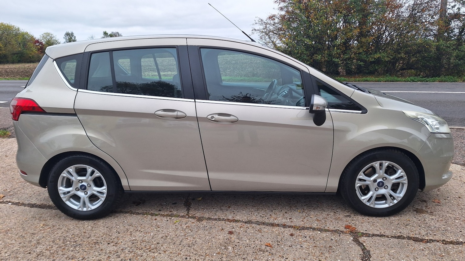 Used Ford B-MAX 2014 for sale - 76268518: Photo 2