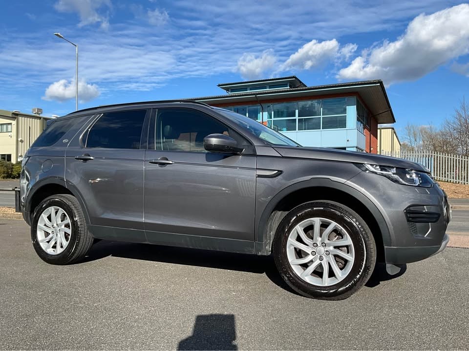 Used Land Rover Discovery Sport 2016 for sale - 78070588: Photo 2