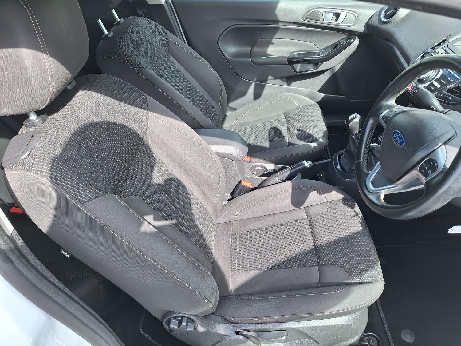 Used Ford Fiesta 2015 for sale - 76794077: Photo 8